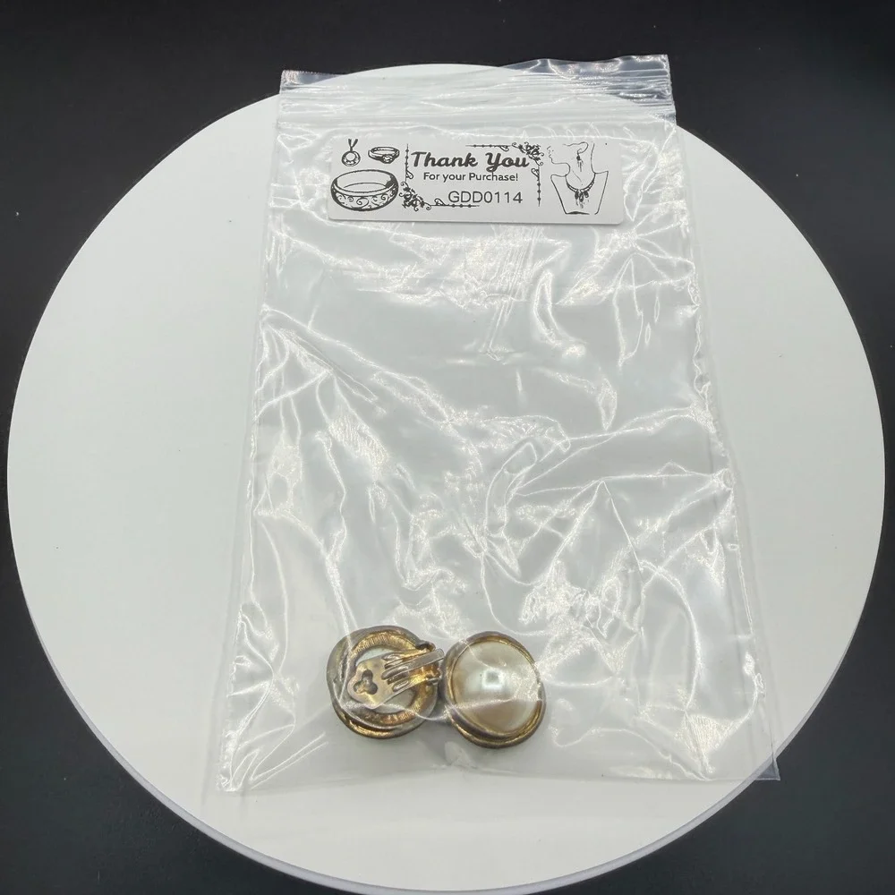 Chunky Cream Pearl Clip On Earrings Gold & Silver Tone Round Statement Fashion